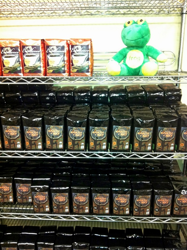 FrogQWithCarvensCoffeeBlends FrogQWithCarvensCoffeeBlends